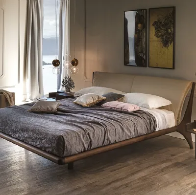 Letto con struttura in legno e testiera in ecopelle Nelson di Cattelan Italia