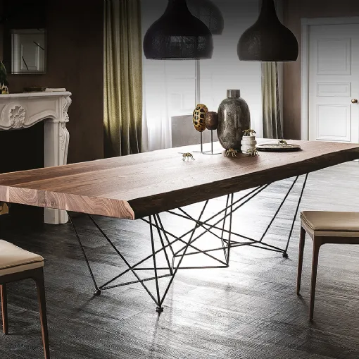 Tavolo con piano in legno di noce massello con bordi irregolari Gordon Deep Wood di Cattelan Italia