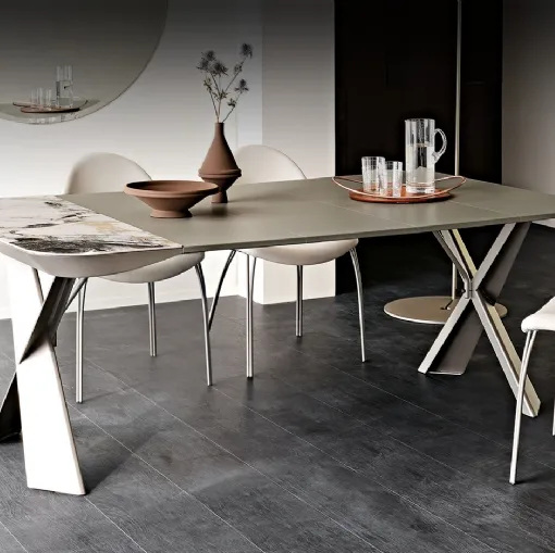 Consolle allungabile con piano in ceramica e base in metallo Terminal Keramik Drive di Cattelan Italia