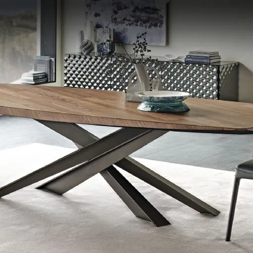 Tavolo rettangolare con piano in legno pregiato Lancer Wood di Cattelan Italia